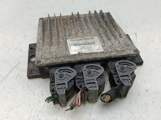 8200911560 ECU  en stock Sabadell