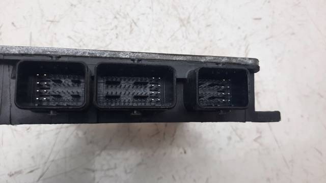 8200911560 RENAULT Unidad de control del motor (ECU)  comprar en Jaén