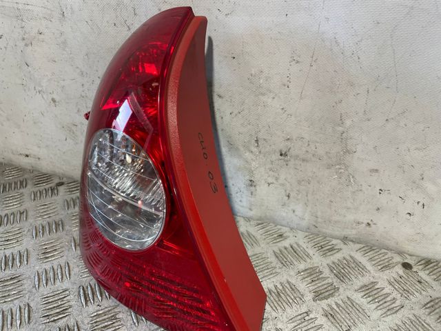 RENAULT 8200917488 Piloto trasero izquierdo comprar Pamplona