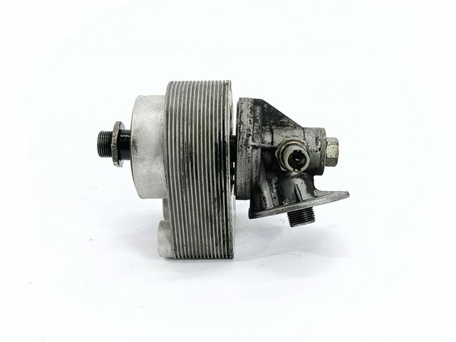 8200923115 RENAULT Radiador de aceite debajo del filtro  comprar en Oviedo