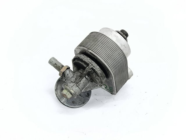 8200923115 RENAULT Radiador de aceite debajo del filtro comprar Alcalá