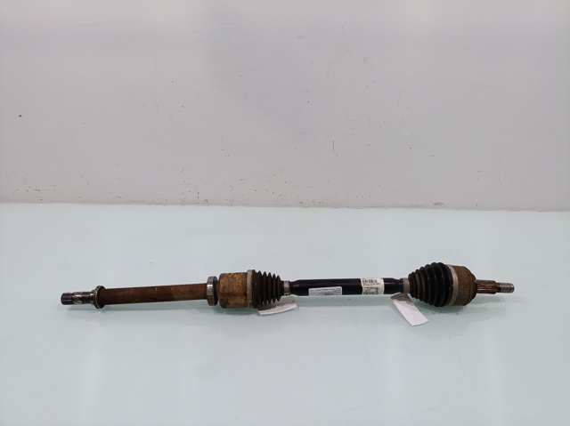 RENAULT 8200934677 Semieje delantero derecho  en stock Valencia