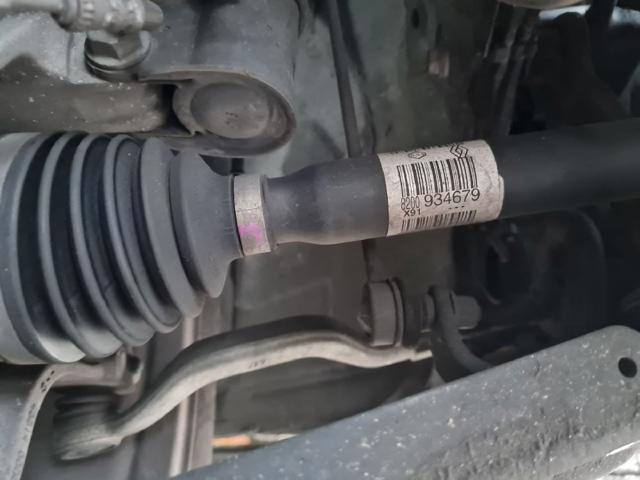 Semieje delantero derecho 8200934679 RENAULT