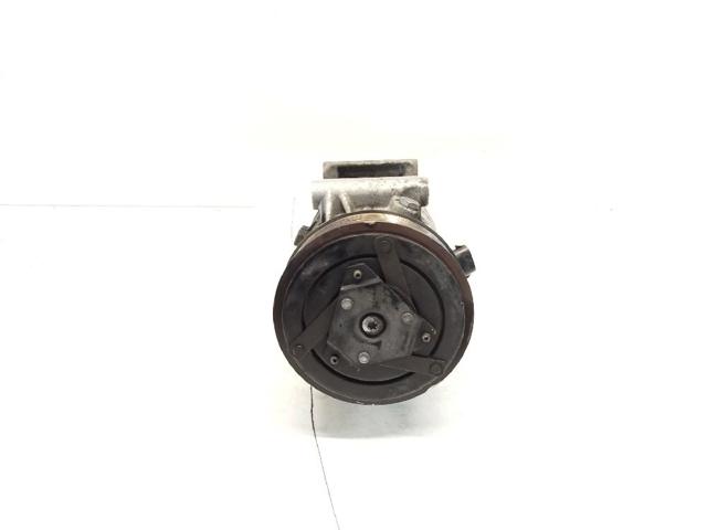 RENAULT 8200940233 Compresor de aire acondicionado  en stock Terrassa