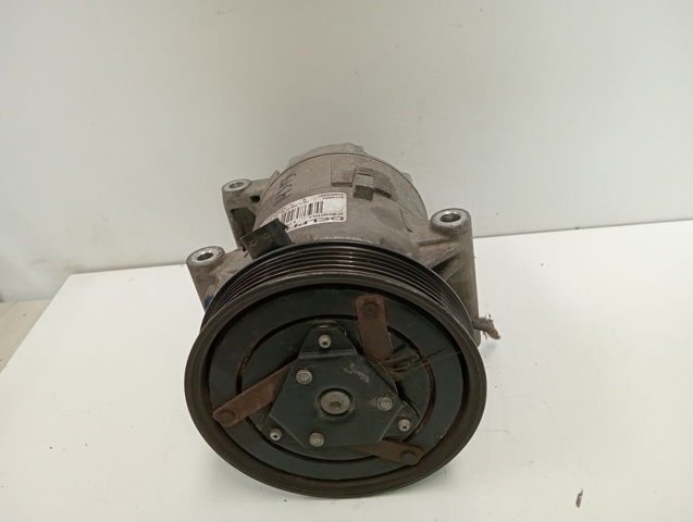 8200940837 RENAULT Compresor de aire acondicionado  en stock Gandía