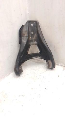 8200942408 Brazo inferior derecho de la suspensión delantera  comprar en Zaragoza