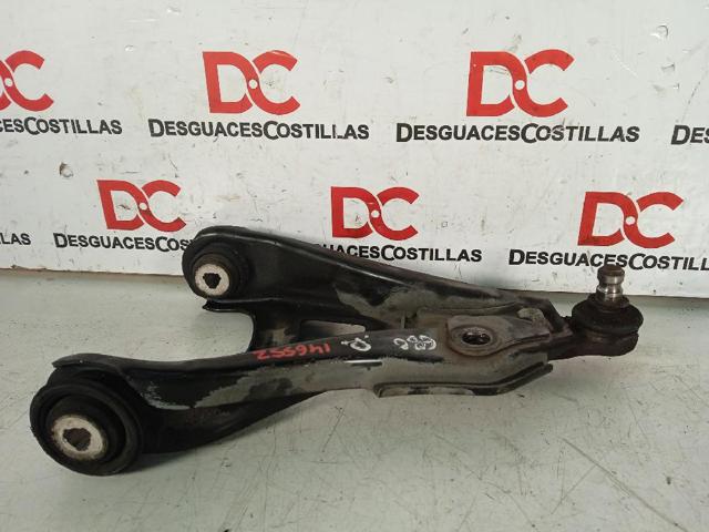 8200942408 Brazo inferior derecho de la suspensión delantera  en stock Sabadell