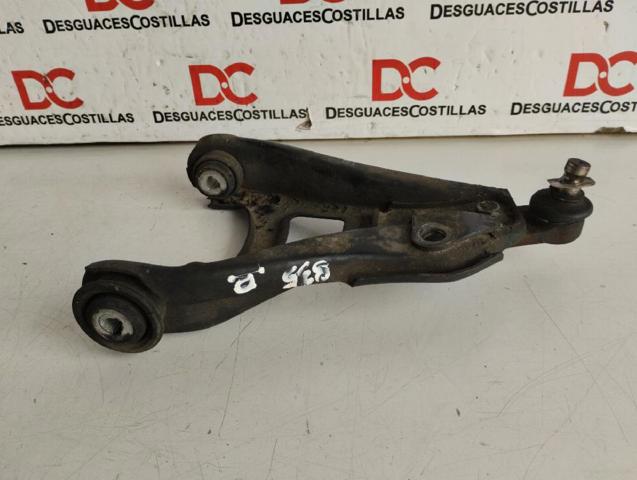 RENAULT 8200942408 Brazo inferior derecho de la suspensión delantera  en stock Valencia