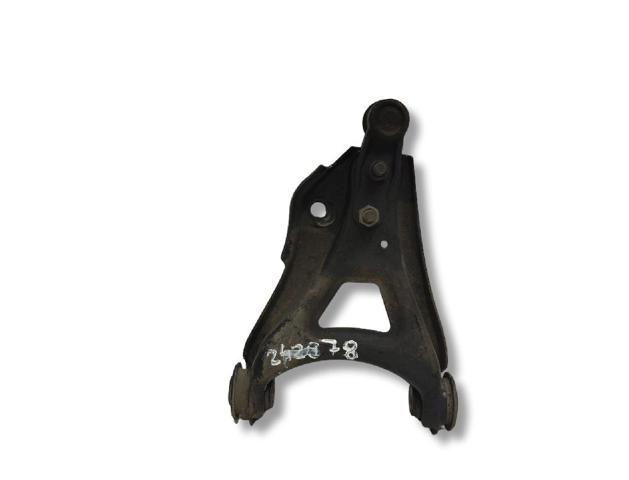 8200942413 Brazo inferior derecho de la suspensión delantera  disponible Utrera