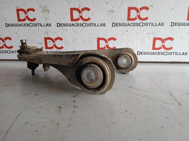 8200942417 Brazo inferior izquierdo de la suspensión delantera comprar Almería