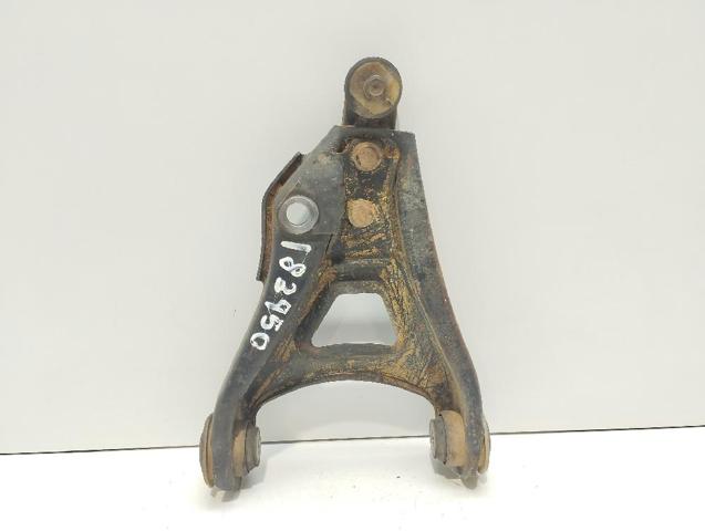 8200942417 Brazo inferior izquierdo de la suspensión delantera  disponible Málaga