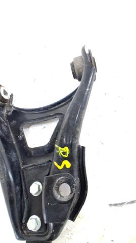 RENAULT 8200942417 Brazo inferior izquierdo de la suspensión delantera  en stock Terrassa