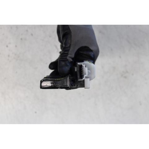 8200948107 Cerradura de tapa de maletero  disponible Málaga