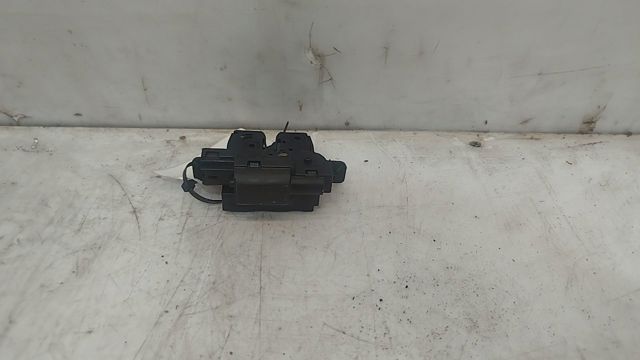 RENAULT 8200948107 Cerradura de maletero comprar Barcelona
