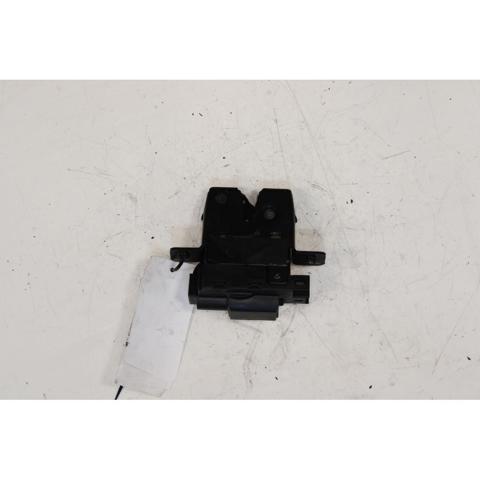 RENAULT 8200948107 Cerradura de maletero  en stock Valencia