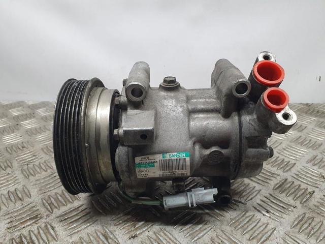 RENAULT 8200953358 Compresor de aire acondicionado  en stock Valencia