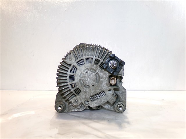 8200960533 RENAULT Alternador  comprar en Jaén