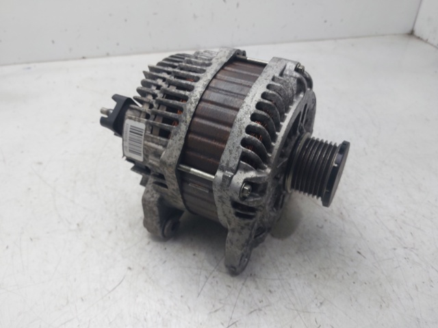RENAULT 8200960536 Alternador  disponible Valladolid