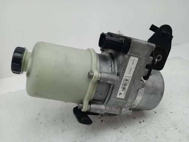 RENAULT 8200963686 Bomba de dirección comprar Tarragona