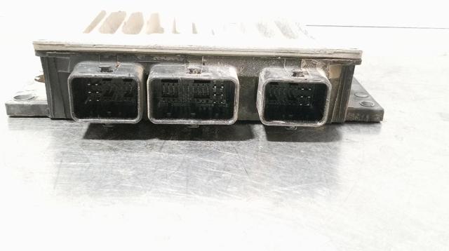 RENAULT 8201002106  en stock Salamanca