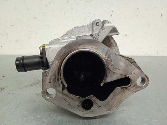 8201005306 Bomba de vacío  disponible Málaga
