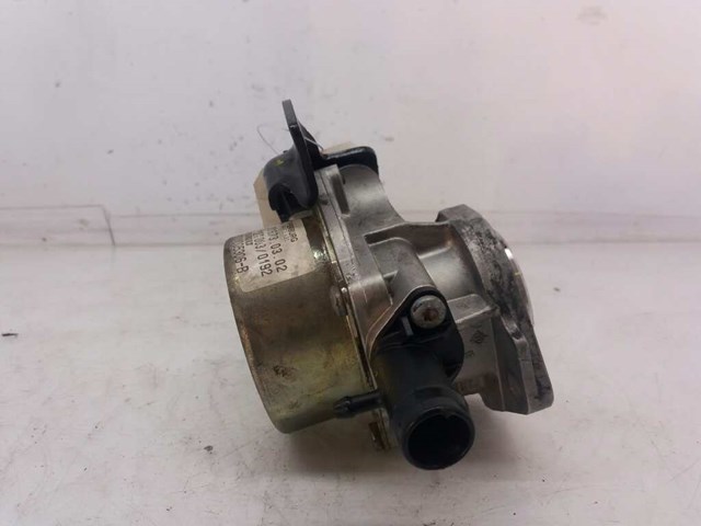 8201005306B Bomba de vacío  en stock Sabadell