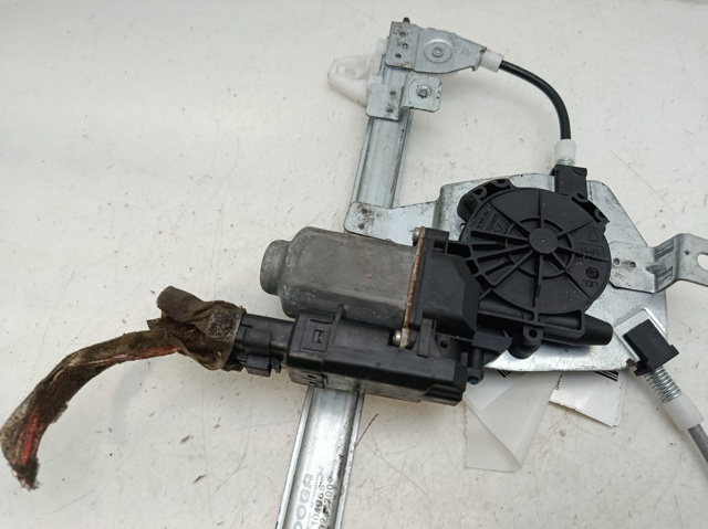8201010924 RENAULT Mecanismo de elevalunas de la puerta trasera izquierda  comprar en Jaén