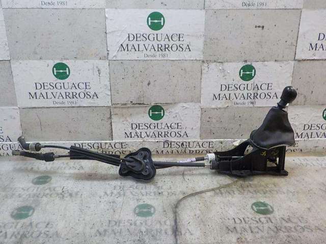 8201021402 RENAULT Palanca de cambios comprar Bilbao
