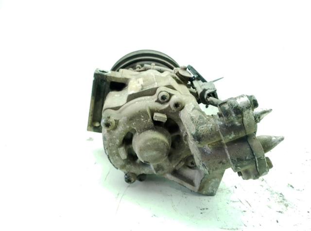 8201025121 RENAULT Compresor de aire acondicionado  comprar en Oviedo