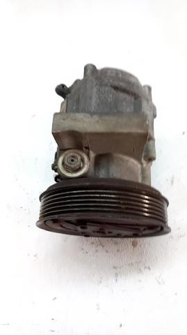 8201025121 RENAULT Compresor de aire acondicionado  en stock Córdoba
