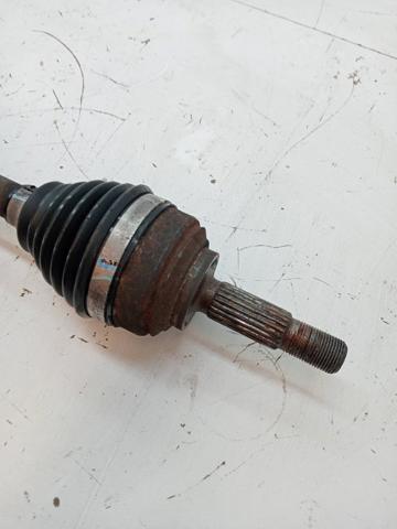 8201045819 Semieje delantero derecho  disponible Utrera