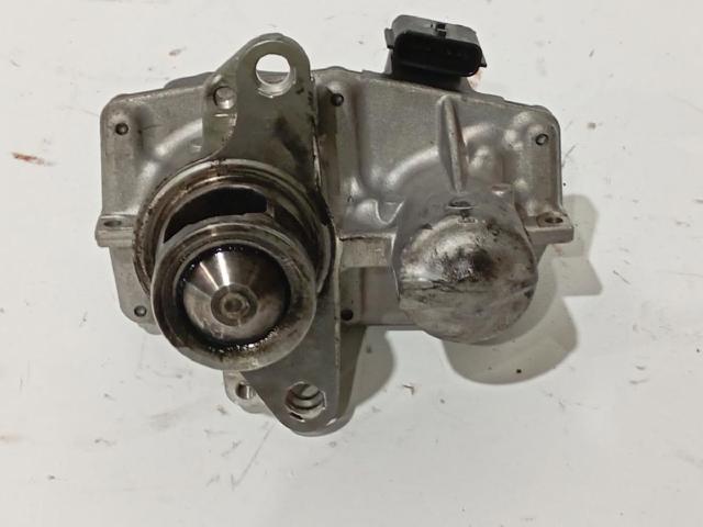 8201061904 RENAULT Válvula EGR de recirculación de gases  disponible Ourense