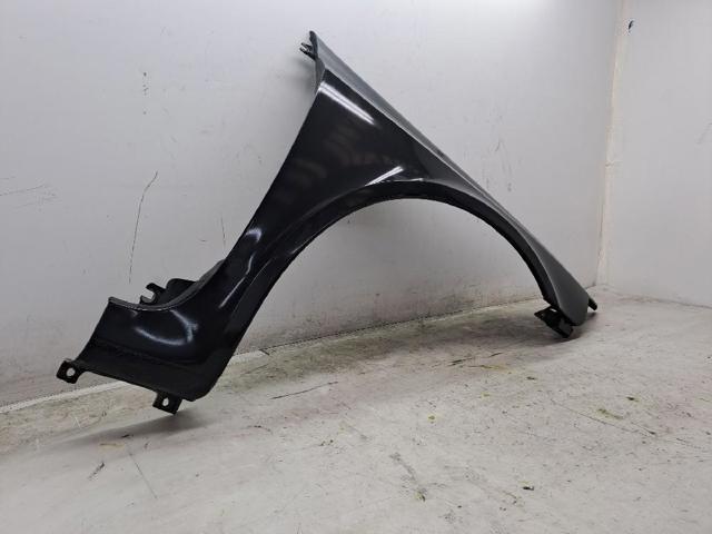 RENAULT 8201094795 Aleta  en stock Salamanca
