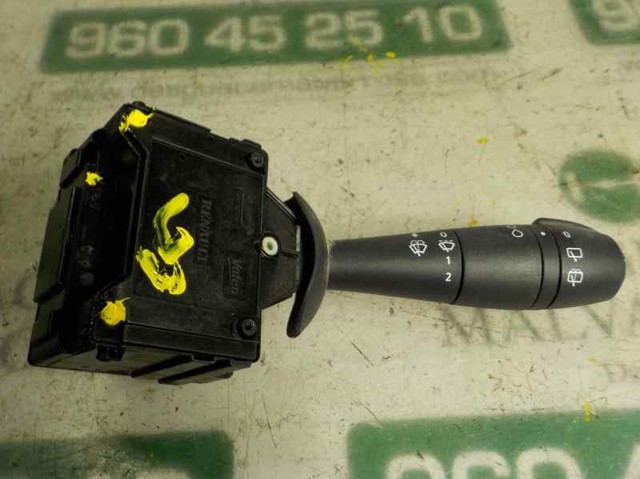 Mando intermitente derecho 8201168013 RENAULT