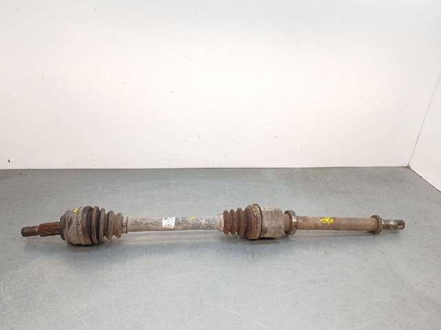 8201235817 Renault (RVI)
