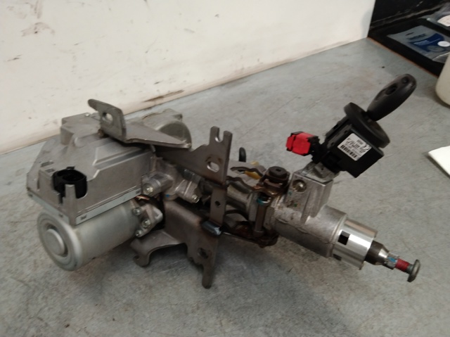 8201514069 RENAULT Columna de dirección  comprar en Oviedo