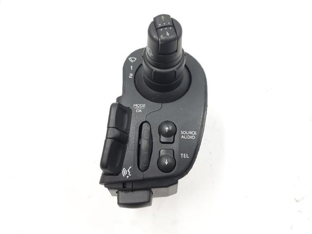 Mando intermitente derecho 8201590631 RENAULT