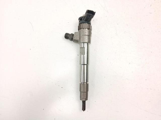 8201636333 Inyector de combustible  disponible Málaga