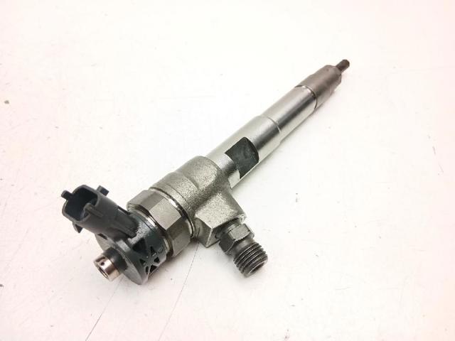 8201636333 Inyector de combustible  disponible Málaga