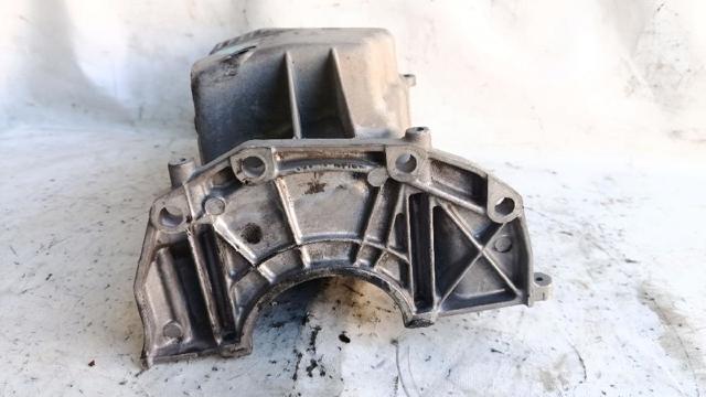 8201719715 RENAULT Cárter de aceite del motor  comprar en Oviedo