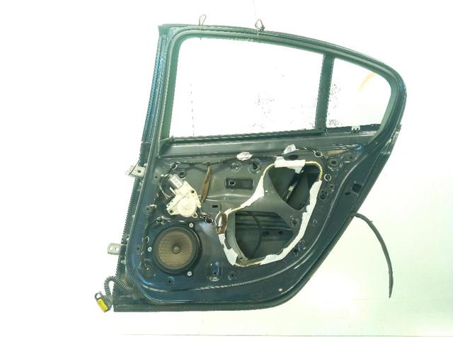 RENAULT 821000022R Puerta trasera derecha  en stock Valencia