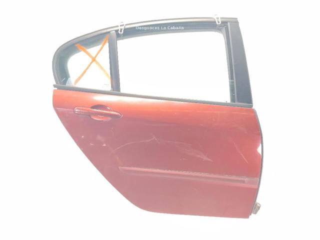 RENAULT 821000022R Puerta trasera derecha comprar Pamplona