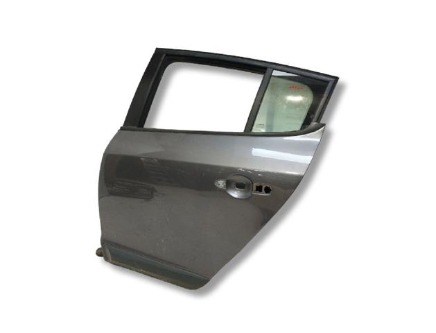821003885R RENAULT Puerta trasera izquierda  en stock Córdoba