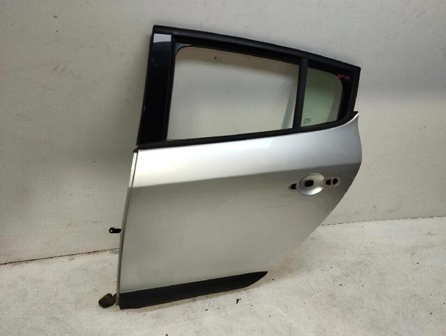 821003885R Puerta trasera izquierda comprar Sevilla