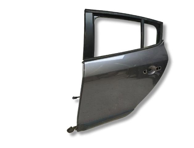 821003885R RENAULT Puerta trasera izquierda  comprar en Jaén