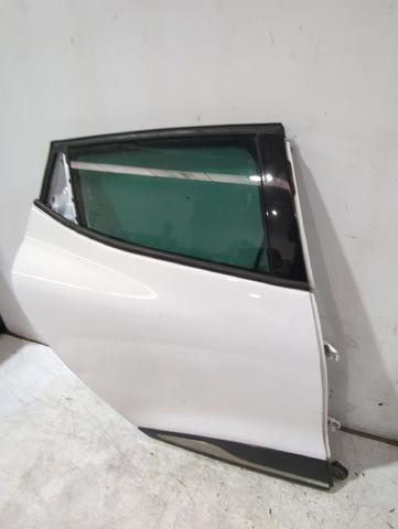 821008626R RENAULT Puerta trasera derecha  comprar en Lleida