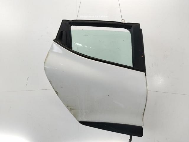 821008626R RENAULT Puerta trasera derecha comprar Madrid