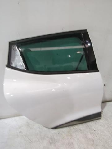 RENAULT 821008626R Puerta trasera derecha  comprar en Albacete
