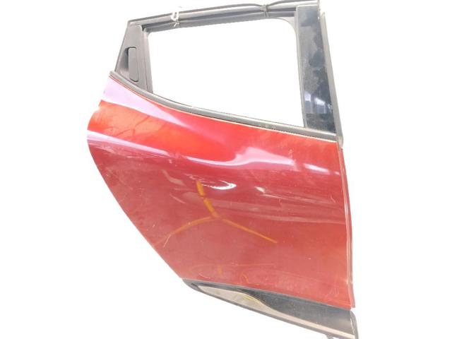 821008626R RENAULT Puerta trasera derecha  en stock Gandía
