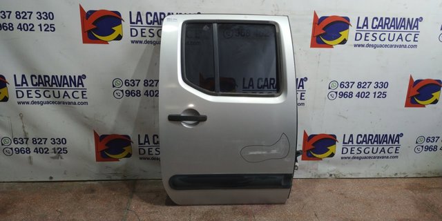 Puerta trasera derecha 82100EB30J Nissan